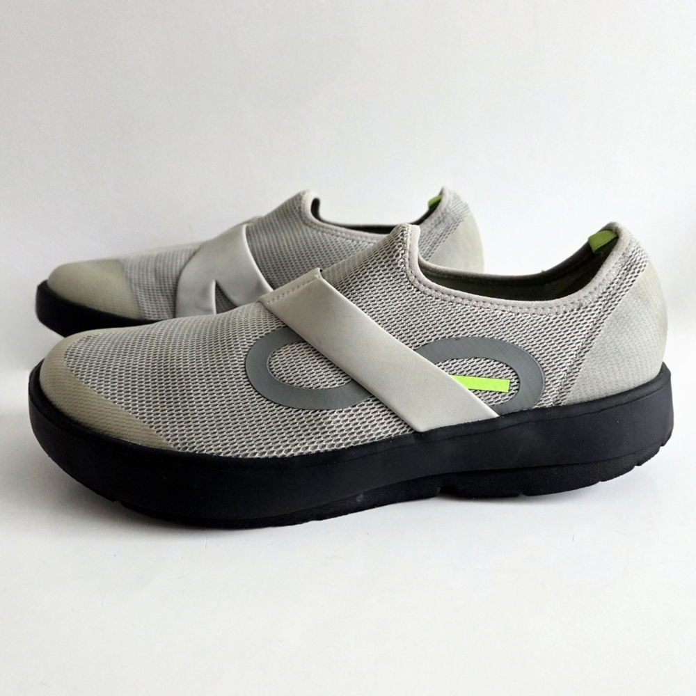 OOFOS OOmg Low Slip-On Recovery Shoes, Gray & Black, Men's Size 11 - Picture 2 of 15